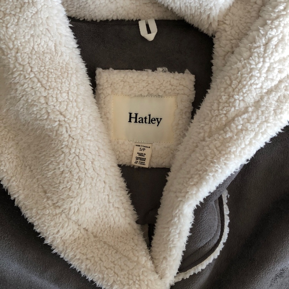 Beautiful Hatley Coat - Picture 5 of 8